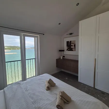 Seaview *