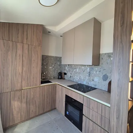Seaview Apartment *